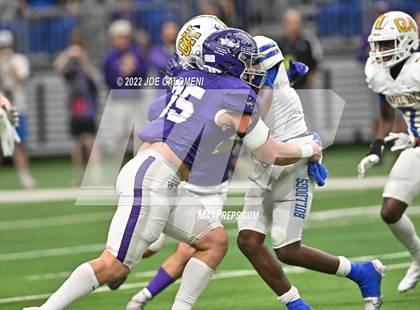 Thumbnail 1 in Boerne vs Chapel Hill (UIL 4A Regional Semifinal) photogallery.