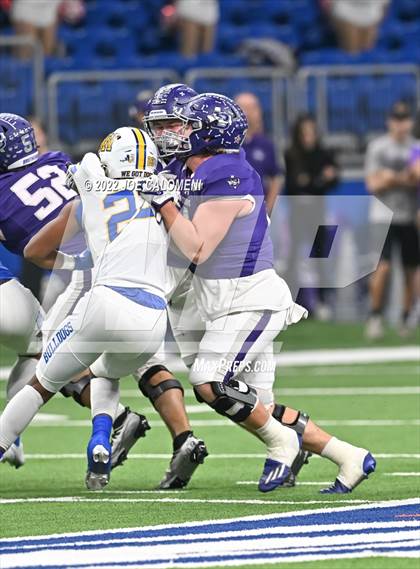 Thumbnail 2 in Boerne vs Chapel Hill (UIL 4A Regional Semifinal) photogallery.