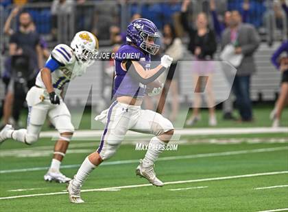 Thumbnail 2 in Boerne vs Chapel Hill (UIL 4A Regional Semifinal) photogallery.