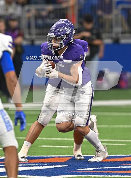 Thumbnail 3 in Boerne vs Chapel Hill (UIL 4A Regional Semifinal) photogallery.