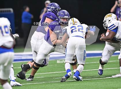 Thumbnail 3 in Boerne vs Chapel Hill (UIL 4A Regional Semifinal) photogallery.
