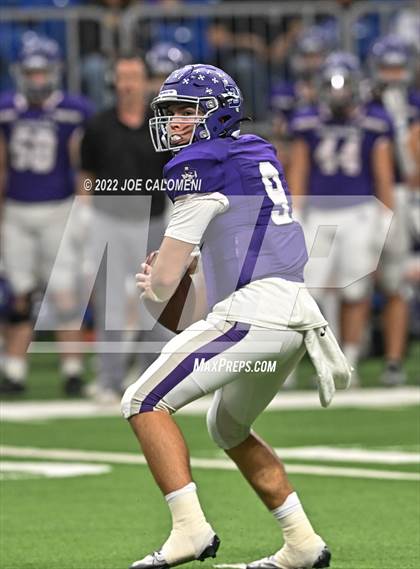 Thumbnail 3 in Boerne vs Chapel Hill (UIL 4A Regional Semifinal) photogallery.