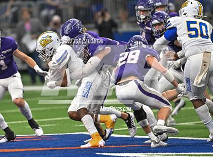 Thumbnail 3 in Boerne vs Chapel Hill (UIL 4A Regional Semifinal) photogallery.