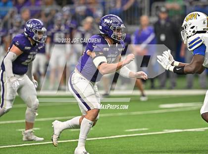 Thumbnail 3 in Boerne vs Chapel Hill (UIL 4A Regional Semifinal) photogallery.