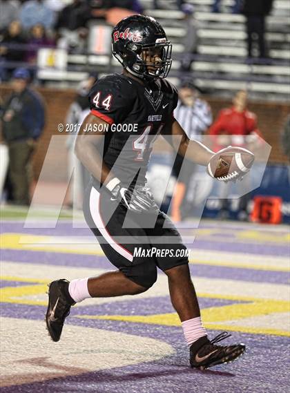 Thumbnail 2 in Maryville vs. Cane Ridge (TSSAA Division I Class 6A Final)  photogallery.
