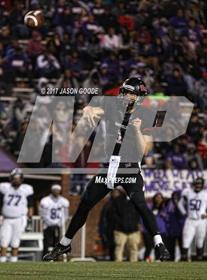 Thumbnail 3 in Maryville vs. Cane Ridge (TSSAA Division I Class 6A Final)  photogallery.