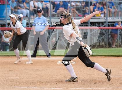 Thumbnail 3 in Avon vs. Roncalli photogallery.