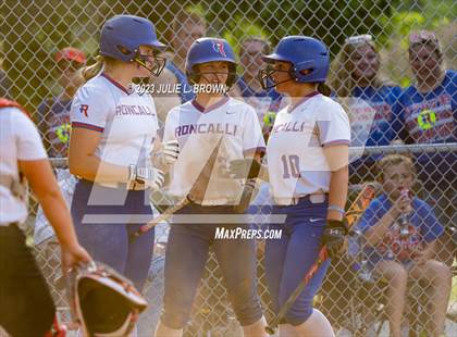 Thumbnail 2 in Avon vs. Roncalli photogallery.