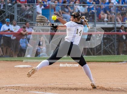Thumbnail 1 in Avon vs. Roncalli photogallery.