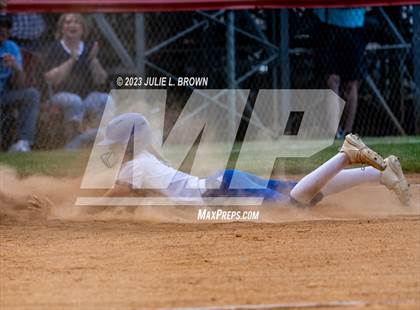 Thumbnail 2 in Avon vs. Roncalli photogallery.