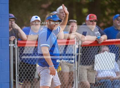 Thumbnail 3 in Avon vs. Roncalli photogallery.