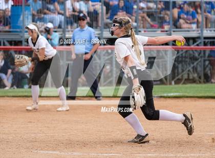 Thumbnail 1 in Avon vs. Roncalli photogallery.