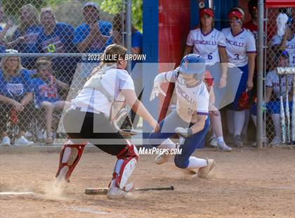 Thumbnail 2 in Avon vs. Roncalli photogallery.