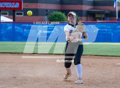 Thumbnail 1 in Avon vs. Roncalli photogallery.
