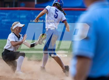 Thumbnail 1 in Avon vs. Roncalli photogallery.