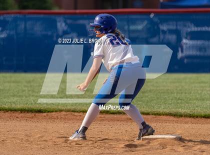 Thumbnail 1 in Avon vs. Roncalli photogallery.