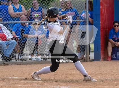 Thumbnail 2 in Avon vs. Roncalli photogallery.