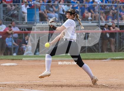 Thumbnail 2 in Avon vs. Roncalli photogallery.