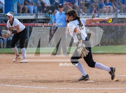 Thumbnail 1 in Avon vs. Roncalli photogallery.