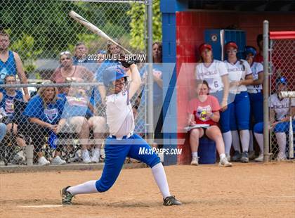 Thumbnail 3 in Avon vs. Roncalli photogallery.