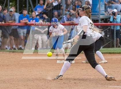Thumbnail 1 in Avon vs. Roncalli photogallery.