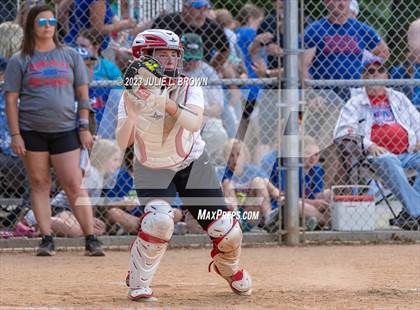 Thumbnail 2 in Avon vs. Roncalli photogallery.