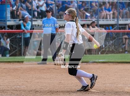 Thumbnail 1 in Avon vs. Roncalli photogallery.