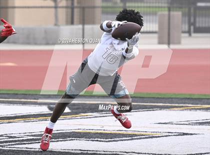 Thumbnail 3 in Downey vs. Ayala (Surf City Tournament) photogallery.