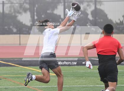 Thumbnail 1 in Downey vs. Ayala (Surf City Tournament) photogallery.