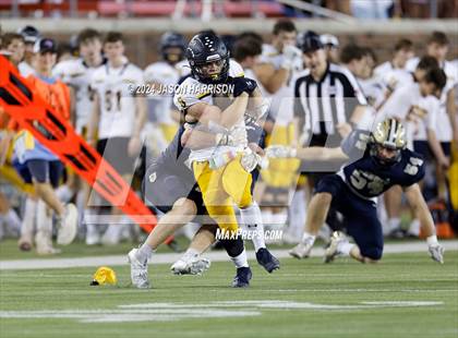 Thumbnail 2 in Highland Park vs. Dallas Jesuit photogallery.