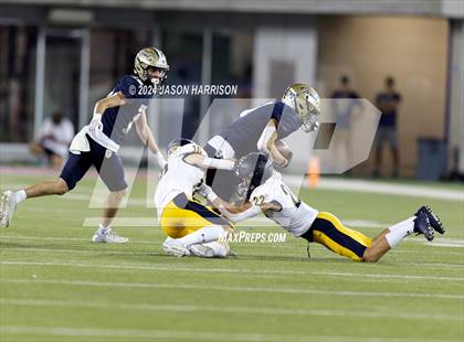 Thumbnail 2 in Highland Park vs. Dallas Jesuit photogallery.