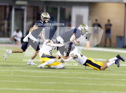 Thumbnail 3 in Highland Park vs. Dallas Jesuit photogallery.