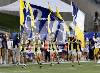 Thumbnail 1 in Highland Park vs. Dallas Jesuit photogallery.