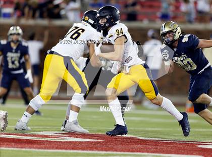 Thumbnail 3 in Highland Park vs. Dallas Jesuit photogallery.