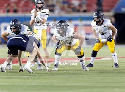 Thumbnail 1 in Highland Park vs. Dallas Jesuit photogallery.