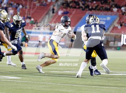 Thumbnail 2 in Highland Park vs. Dallas Jesuit photogallery.