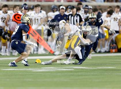 Thumbnail 1 in Highland Park vs. Dallas Jesuit photogallery.