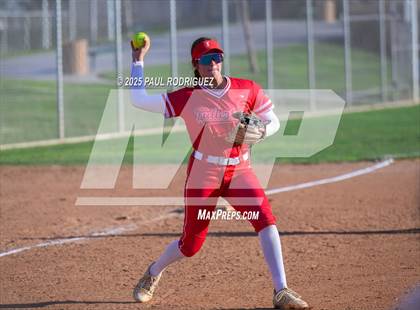 Thumbnail 1 in Fullerton @ Mater Dei photogallery.