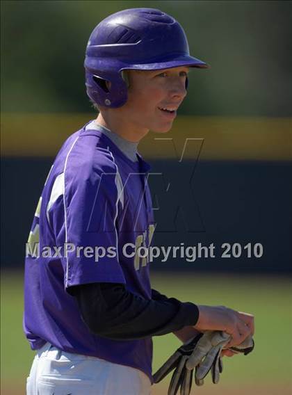 Thumbnail 2 in Willows vs. Durham (CIF NS D3 Final) photogallery.