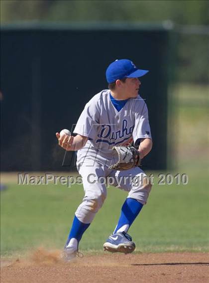 Thumbnail 2 in Willows vs. Durham (CIF NS D3 Final) photogallery.