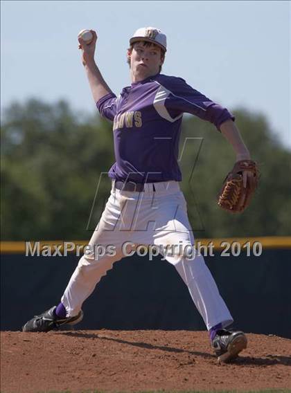Thumbnail 3 in Willows vs. Durham (CIF NS D3 Final) photogallery.