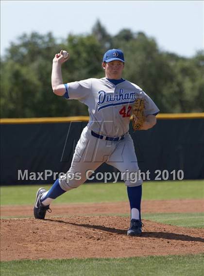 Thumbnail 2 in Willows vs. Durham (CIF NS D3 Final) photogallery.