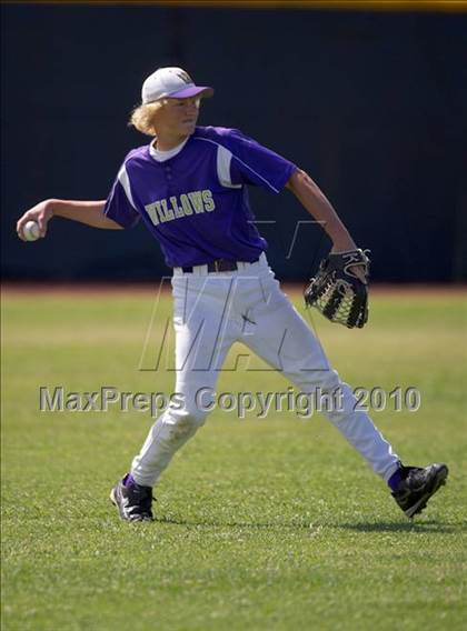 Thumbnail 1 in Willows vs. Durham (CIF NS D3 Final) photogallery.