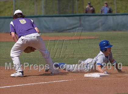 Thumbnail 2 in Willows vs. Durham (CIF NS D3 Final) photogallery.