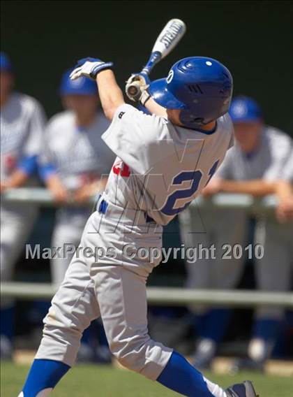 Thumbnail 2 in Willows vs. Durham (CIF NS D3 Final) photogallery.