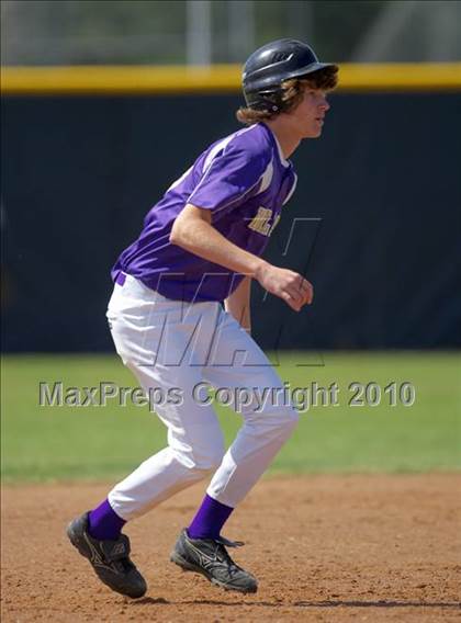 Thumbnail 2 in Willows vs. Durham (CIF NS D3 Final) photogallery.