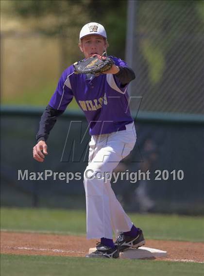 Thumbnail 2 in Willows vs. Durham (CIF NS D3 Final) photogallery.