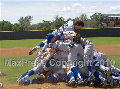 Thumbnail 2 in Willows vs. Durham (CIF NS D3 Final) photogallery.