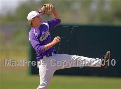 Thumbnail 1 in Willows vs. Durham (CIF NS D3 Final) photogallery.