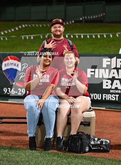 Thumbnail 2 in Cypress Woods vs. The Woodlands (UIL 6A Region 2 Final - Game 2) photogallery.